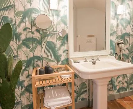 La Montagne Hotel 4*